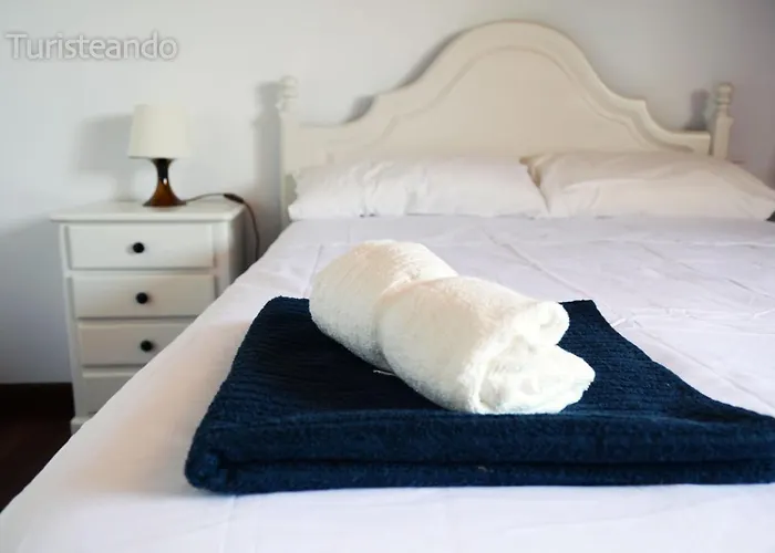 Adosado Proa: Seaside Retreat With Garden And Ria Views